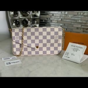 SOLD Louis Vuitton Felicie SOLD